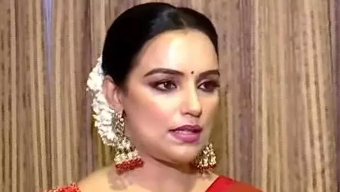 മക്കള്‍ക്ക് വേണ്ടി പണം നീക്കി വെച്ചും നിക്ഷേപിച്ചും ജീവിതം കളയരുത്; നമ്മള്‍ ചെയ്യുന്ന വലിയ തെറ്റാണത്; മകള്‍ക്ക് വേണ്ടി ഞാന്‍ ഒന്നും ഇന്‍വെസ്റ്റ് ചെയ്യുന്നില്ലെന്ന് ശ്വേത മേനോന്‍