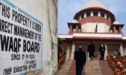 മുനമ്പം ഭൂമിതര്‍ക്ക കേസ് ടൈബ്യൂണല്‍ പരിഗണനയിലിരിക്കെ ഹൈക്കോടതിക്ക് ഇടപെടാനാകില്ല; ഡിവിഷന്‍ ബഞ്ച് വിധി ചോദ്യം ചെയ്ത് സുപ്രീം കോടതിയെ സമീപിച്ച് വഖഫ് സംരക്ഷണ സമിതി; തിരഞ്ഞെടുപ്പ് അടുത്തിരിക്കെ തര്‍ക്കം വീണ്ടും ചൂടുപിടിക്കുന്നു