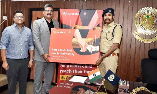 കഴിഞ്ഞ വര്‍ഷം നല്‍കിയത് 20,000; തിരക്കില്‍പ്പെട്ടു പോയ 150 കുട്ടികളെ തിരികെ രക്ഷിതാക്കളുടെ അടുത്തെത്തിച്ചു; ശബരിമലയില്‍ കുട്ടികളുടെ സുരക്ഷയ്ക്ക് ഇക്കുറിയും വി-സുരക്ഷാ റിസ്റ്റ് ബാന്‍ഡുകള്‍ ഏര്‍പ്പെടുത്തി