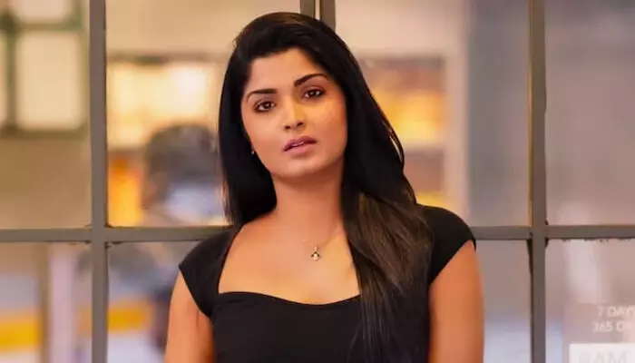 ധനുഷിന്റെ ടീമിലെ അംഗമാണ്, സ്ക്രിപ്റ്റ് ഉണ്ട്, അഭിനയിക്കാൻ തയ്യാറാണോ?; നായകനുമായി ഒരു കമ്മിറ്റ്മെന്റ് വേണം; എന്തൊക്കെയാണ് ഡിമാന്റുകൾ?; കാസ്റ്റിങ് കൗച്ച് വെളിപ്പെടുത്തലുമായി നടി മന്യ ധനുഷിന്റെ ടീമിലെ അംഗമാണ്, സ്ക്രിപ്റ്റ് ഉണ്ട്, അഭിനയിക്കാൻ തയ്യാറാണോ?; നായകനുമായി ഒരു കമ്മിറ്റ്മെന്റ് വേണം; എന്തൊക്കെയാണ് ഡിമാന്റുകൾ?; കാസ്റ്റിങ് കൗച്ച് വെളിപ്പെടുത്തലുമായി നടി മന്യ