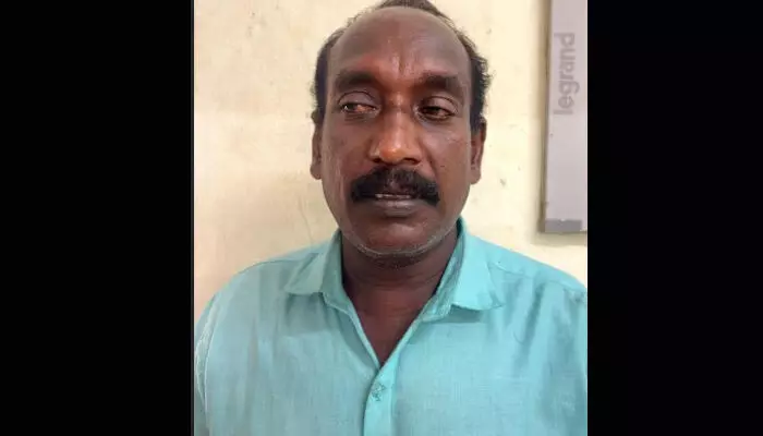 പേര് വിളിച്ച് അധിക്ഷേപിച്ചുവെന്ന്; ഹെല്‍മറ്റ് ഉപയോഗിച്ച് മധ്യവയസ്‌കനെ  ആക്രമിച്ച കേസില്‍ പ്രതി അറസ്റ്റില്‍