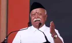 ഇന്ത്യ ഹിന്ദു രാഷ്ട്രമാകാന്‍ ഔദ്യോഗിക പ്രഖ്യാപനത്തിന്റെ ആവശ്യമില്ല; ഭാരതത്തില്‍ അഭിമാനം കൊള്ളുന്ന ഏതൊരാളും ഹിന്ദുവാണ്; ഹിന്ദു എന്നത് വെറുമൊരു മതപരമായ പദമല്ലെന്നും ആയിരക്കണക്കിനു വര്‍ഷത്തെ സാംസ്‌കാരിക തുടര്‍ച്ചയില്‍ വേരൂന്നിയ സ്വത്വമാണ്; മോഹന്‍ ഭാഗവത്