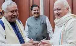 ചരിത്രവിജയത്തിന് പിന്നാലെ ചരിത്രത്തിലേക്ക് മുന്നേറാന്‍ നിതീഷ് കുമാര്‍;  പത്താം തവണ ബിഹാര്‍ മുഖ്യമന്ത്രിയായി നാളെ സത്യപ്രതിജ്ഞ ചെയ്യും; എന്‍ഡിഎ നേതാവായി തിരഞ്ഞെടുത്തു;  സാമ്രാട്ട് ചൗധരിയും വിജയ് സിന്‍ഹയും ഉപമുഖ്യമന്ത്രിമാരെന്ന് സൂചന;  പ്രധാനമന്ത്രിയും ബിജെപി മുഖ്യമന്ത്രിമാരും ചടങ്ങിനെത്തും