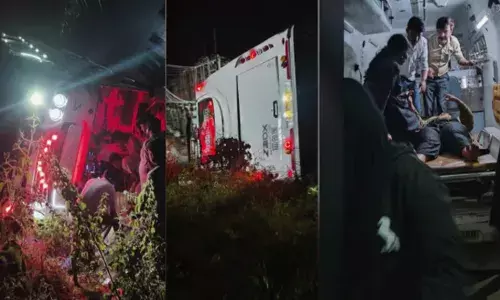 കർണാടകയിൽ നിയന്ത്രണം തെറ്റിയെത്തിയ ബസ് മറിഞ്ഞു; അപകടത്തിൽപ്പെട്ടത് മലയാളി വിദ്യാർത്ഥികൾ സഞ്ചരിച്ച ബസ്; ആരുടെയും പരിക്ക് ഗുരുതരമല്ലെന്നും വിവരങ്ങൾ