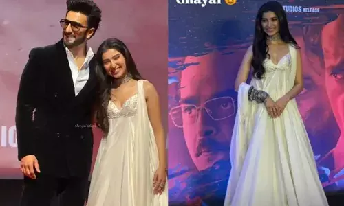 ആൻമരിയയിലെ മലയാളികളുടെ പ്രിയ താരം; ബോളിവുഡ് ചിത്രത്തിന്റെ ട്രെയിലർ ലോഞ്ചിൽ ഗ്ലാമറസ്സായി സാറ അർജുൻ; വൈറലായി വീഡിയോ; 40കാരന് 20കാരി നായികയെന്ന് വിമർശനം