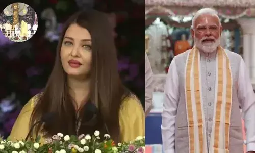 പുട്ടപർത്തിയിലെ പരിപാടിക്കെത്തിയ പ്രധാനമന്ത്രി നരേന്ദ്രമോദി; വേദി പങ്കിടവേ ദേ..ബോളിവുഡ് താരറാണി ഐശ്വര്യ റായ് യുടെ വരവ്; ഏവരെയും ഞെട്ടിച്ച് നടന്നത് മറ്റൊന്ന്; സോഷ്യൽ മീഡിയയിൽ പൊരിഞ്ഞ ചർച്ച