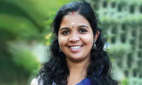 തിരഞ്ഞെടുപ്പ് പ്രചാരണത്തിനിടെ തെരുവ് നായയുടെ കടിയേറ്റു; യുഡിഎഫ് സ്ഥാനാര്‍ഥിക്ക് പരുക്ക്