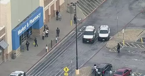 ഡാലസ് വാള്‍മാര്‍ട്ടിന് പുറത്ത് വെടിവയ്പ്പ്; ഒരാള്‍ മരിച്ചു, രണ്ട് പേര്‍ക്ക് പരിക്ക്