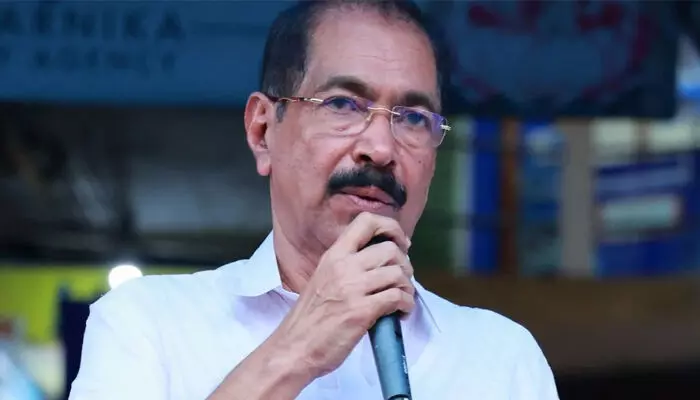 ഭരണ സ്വാധീനത്തില്‍ സ്വര്‍ണക്കൊള്ള: പത്മകുമാറിന് പുറമേ കൂടുതല്‍ സിപിഎം നേതാക്കള്‍; പ്രതികളെ രക്ഷപ്പെടാന്‍ അനുവദിക്കരുതെന്ന് സണ്ണി ജോസഫ്