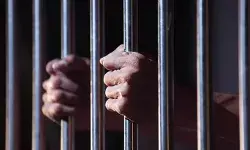 മരുമകള്‍ക്ക് അമ്മാവനോട് പ്രണയം; വിവാഹം കഴിക്കാനായി വീടുവിട്ട പെണ്‍കുട്ടിയെ ട്രെയിനില്‍ നിന്നും തള്ളിയിട്ട് കൊലപ്പെടുത്തി: അമ്മാവന്‍ അറസ്റ്റില്‍