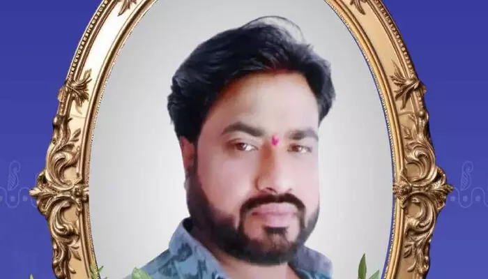 ബസ് ഓടിക്കുന്നതിനിടെ ഹൃദയാഘാതം; കഠിനമായ നെഞ്ചുവേദനയ്ക്കിടയിലും സുരക്ഷിതമായി ബസ് ഒതുക്കി നിര്‍ത്തി: പിന്നാലെ ഡ്രൈവര്‍ക്ക് ദാരുണാന്ത്യം