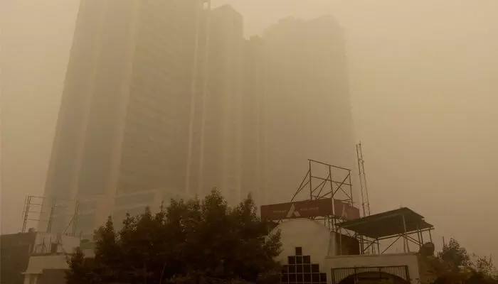 ഇത് സിഗരറ്റുകൾ വലിക്കുന്നതിന് തുല്യം; ഡൽഹിയിലെ വായു ഗുണനിലവാരം അപകടകരം; ആശങ്ക പ്രകടിപ്പിച്ച് സുപ്രീം കോടതി ഇത് സിഗരറ്റുകൾ വലിക്കുന്നതിന് തുല്യം; ഡൽഹിയിലെ വായു ഗുണനിലവാരം അപകടകരം; ആശങ്ക പ്രകടിപ്പിച്ച് സുപ്രീം കോടതി