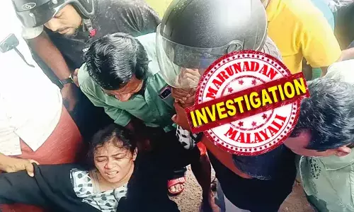 സ്വര്‍ണം വാങ്ങാനെന്ന വ്യാജേന ജ്വല്ലറിയിലെത്തി; കടയുടമയുടെ കണ്ണില്‍ മുളക് സ്േ്രപ അടിച്ച് കവര്‍ച്ചാ ശ്രമം: ഇരുവരും തമ്മിലുള്ള മല്‍പ്പിടിത്തത്തിനിടെ ഓടിക്കൂടി നാട്ടുകാര്‍: പിടിയിലായതോടെ പെട്രോള്‍ ഒഴിച്ച് ആത്മഹത്യയ്ക്ക് ശ്രമിച്ച് 47കാരി