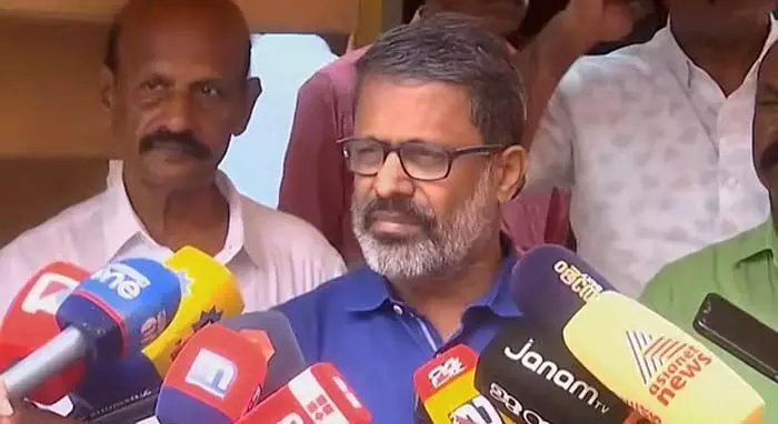 സ്വതന്ത്ര സ്ഥാനാര്ത്ഥിക്കെതിരെ സിപിഎം നേതാവിന്റെ വധഭീഷണി; പാര്ട്ടി പരിശോധിച്ച് നടപടി സ്വീകരിക്കുമെന്ന് പാലക്കാട് സിപിഎം ജില്ലാ സെക്രട്ടറി സ്വതന്ത്ര സ്ഥാനാര്ത്ഥിക്കെതിരെ സിപിഎം നേതാവിന്റെ വധഭീഷണി; പാര്ട്ടി പരിശോധിച്ച് നടപടി സ്വീകരിക്കുമെന്ന് പാലക്കാട് സിപിഎം ജില്ലാ സെക്രട്ടറി