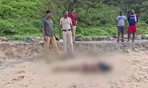 വർക്കല പാപനാശം ബീച്ചിൽ അജ്ഞാത മൃതദേഹം കണ്ടെത്തി; പുരുഷന്റേതെന്ന് പ്രാഥമിക നിഗമനം; അന്വേഷണം ആരംഭിച്ച് പോലീസ്