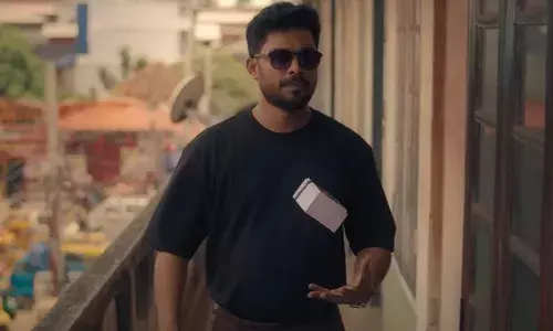 ഷറഫുദ്ദീൻ-അനുപമ പരമേശ്വരൻ കോമ്പോയുടെ കോമഡി-ആക്ഷൻ ചിത്രം; തിയേറ്ററുകളിൽ ചിരി പടർത്തിയ ദി പെറ്റ് ഡിറ്റക്റ്റീവ് ഇനി ഒടിടിയിലേക്ക്; സ്ട്രീമിംഗ് നവംബർ 28 മുതൽ