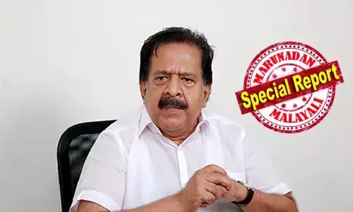 ശബരിമല സ്വര്‍ണക്കൊള്ള: മുഖ്യമന്ത്രിയുടെ മൗനം ദുരൂഹമെന്ന് ചെന്നിത്തല; കഴിഞ്ഞ 10 വര്‍ഷത്തിനിടയില്‍ ദേവസ്വം വകുപ്പ് കൈകാര്യം ചെയ്ത മൂന്നു മന്ത്രിമാരെയും ചോദ്യം ചെയ്യണം; ഹൈക്കോടതി ഇല്ലായിരുന്നെങ്കില്‍ കേസ് തേഞ്ഞുമാഞ്ഞു പോകുമായിരുന്നുവെന്ന് കോണ്‍ഗ്രസ് വര്‍ക്കിങ് കമ്മറ്റി അംഗം