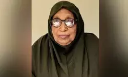 ഉംറ തീര്ത്ഥാടനം കഴിഞ്ഞ് മടങ്ങിയ മലയാളി വയോധിക വിമാനത്തില് മരിച്ചു; മൃതദേഹം ഉടന് നാട്ടിലെത്തിക്കും ഉംറ തീര്ത്ഥാടനം കഴിഞ്ഞ് മടങ്ങിയ മലയാളി വയോധിക വിമാനത്തില് മരിച്ചു; മൃതദേഹം ഉടന് നാട്ടിലെത്തിക്കും