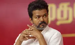 വിജയ്‌ക്കെതിരെ അപകീർത്തികരമായ പരാമർശം നടത്തിയത് ഇഷ്ടപ്പെട്ടില്ല; പിന്നാലെ യൂട്യൂബറെ തല്ലിച്ചതച്ചു; കേസിൽ നാല് ടിവികെ പ്രവർത്തകർ അറസ്റ്റിൽ