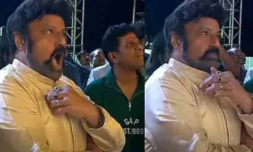 എന്റമ്മോ...എന്നെ കൊണ്ട് വയ്യ..; അത്യുഗ്രൻ സർ..സൂപ്പർ സർ; സ്വന്തം അഭിനയം കണ്ട് വാ പൊളിക്കുന്ന ബാലയ്യ; അഖണ്ഡ 2 ട്രെയിലർ ലോഞ്ചിനിടെ സംഭവിച്ചത് എന്റമ്മോ...എന്നെ കൊണ്ട് വയ്യ..; അത്യുഗ്രൻ സർ..സൂപ്പർ സർ; സ്വന്തം അഭിനയം കണ്ട് വാ പൊളിക്കുന്ന ബാലയ്യ; അഖണ്ഡ 2 ട്രെയിലർ ലോഞ്ചിനിടെ സംഭവിച്ചത്