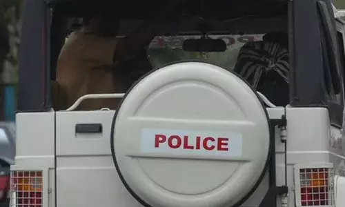 വിവാഹച്ചടങ്ങില്‍ പങ്കെടുക്കാനെത്തിയ ഒന്‍പതാം ക്ലാസുകാരിയെ ശുചിമുറിയില്‍ വച്ച് ബലാല്‍സംഗം ചെയ്തു; യുവാവിനായി തിരച്ചില്‍