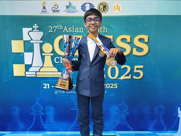 ഏഷ്യന് യൂത്ത് റാപ്പിഡ് ചെസ്സ് ചാമ്പ്യന്ഷിപ്പ് 2025: ദിവി ബിജേഷിനു വീണ്ടും അഭിമാന നേട്ടം ഏഷ്യന് യൂത്ത് റാപ്പിഡ് ചെസ്സ് ചാമ്പ്യന്ഷിപ്പ് 2025: ദിവി ബിജേഷിനു വീണ്ടും അഭിമാന നേട്ടം