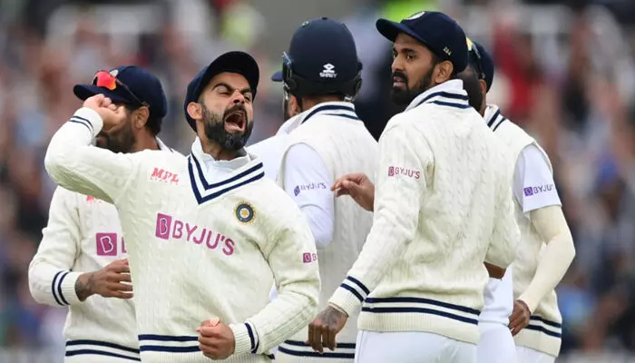 ഏത് സാഹചര്യത്തിലും വിജയിക്കാൻ സാധിക്കുമെന്ന് ടീമിനെ വിശ്വസിപ്പിച്ച ഒരു ക്യാപ്റ്റനായിരുന്നു കോഹ്ലി; ഇന്ന് ആ ആവേശവും ഊർജ്ജവും ടെസ്റ്റ് ടീമിനില്ല; തുറന്നടിച്ച് മുൻ താരം