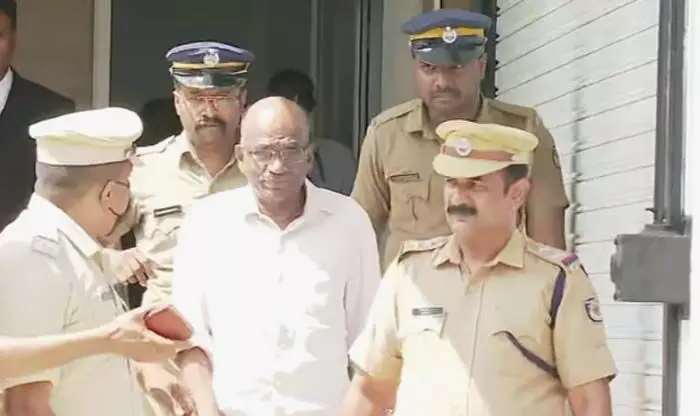 ശബരിമല സ്വര്‍ണക്കൊള്ള കേസ്; നടപടികള്‍ക്ക് മുന്‍പേ എന്‍ വാസു വിരമിച്ചുവെന്ന് വാദിച്ചു പ്രതിഭാഗം; മുന്‍ ദേവസ്വം കമ്മീഷണറുടെ ജാമ്യാപേക്ഷയില്‍ ഡിസംബര്‍ മൂന്നിന് വിധി