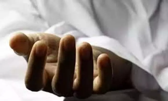 എസ്ഐആര് സമ്മര്ദ്ദം തങ്ങാന് ആവുന്നില്ല; ഉത്തര്പ്രദേശില് ബിഎല്ഒ ജീവനൊടുക്കി; രണ്ടാഴ്ചയ്ക്കിടെ മരിച്ചത് ആറ് പേര് എസ്ഐആര് സമ്മര്ദ്ദം തങ്ങാന് ആവുന്നില്ല; ഉത്തര്പ്രദേശില് ബിഎല്ഒ ജീവനൊടുക്കി; രണ്ടാഴ്ചയ്ക്കിടെ മരിച്ചത് ആറ് പേര്