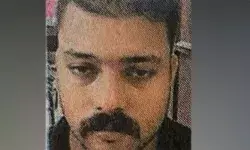 എറണാകുളം നോര്ത്ത് റെയില്വേ സ്റ്റേഷനില് പെണ്കുട്ടിക്ക് നേരെ ലൈംഗീകാതിക്രമം കാട്ടിയെന്ന പരാതിയില് പ്രതി അറസ്റ്റില്; സംഭവം പൂനെ-കന്യാകുമാരി എക്സ്പ്രസില് എറണാകുളം നോര്ത്ത് റെയില്വേ സ്റ്റേഷനില് പെണ്കുട്ടിക്ക് നേരെ ലൈംഗീകാതിക്രമം കാട്ടിയെന്ന പരാതിയില് പ്രതി അറസ്റ്റില്; സംഭവം പൂനെ-കന്യാകുമാരി എക്സ്പ്രസില്