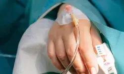 വെള്ളമെന്ന് കരുതി കറിയില്‍ ചേര്‍ത്തത് ആസിഡ്; ഭക്ഷണം കഴിച്ച കുടുംബത്തിലെ ആറുപേര്‍ ഗുരുതരാവസ്ഥയില്‍