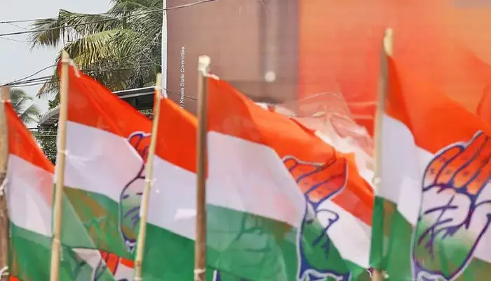 എട്ട് വിമത സ്ഥാനാര്‍ഥികളെ പുറത്താക്കി കോണ്‍ഗ്രസ്