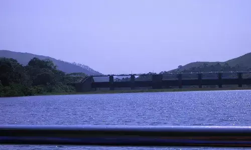 മുല്ലപ്പെരിയാര്‍ അണക്കെട്ടിലെ ജലനിരപ്പ് 140 അടി; പ്രളയ മുന്നറിയിപ്പ് നല്‍കി തമിഴ്‌നാട്