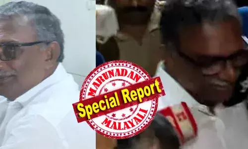 അന്താരാഷ്ട്ര വിഗ്രഹ മാഫിയാ സംഘങ്ങളിലേക്ക് ഹൈക്കോടതി വിരല്‍ ചൂണ്ടിയ കേസ്; ശബരിമലയില്‍ കൊള്ള നടത്തിയത് സംഘടിത കുറ്റകൃത്യമെന്ന തിരിച്ചറിയാന്‍ വേണ്ടത് സാമാന്യ ബുദ്ധമിതി; എന്നിട്ടും പത്മകുമാറിനെ വിലങ്ങ് അണിയിക്കരുതെന്ന് നിര്‍ദ്ദേശം; ആറന്മുളക്കാരനെ പ്രകോപിപ്പിച്ചാല്‍ വെട്ടിലാകുമെന്ന് ഭയന്ന് പിണറായി; വിലങ്ങ് അണിഞ്ഞാല്‍ നാറുമെന്ന പേടിയില്‍ സര്‍ക്കാര്‍; പത്മകുമാറിന്റെ കൈയ്യില്‍ രഹസ്യങ്ങള്‍ പലതോ?