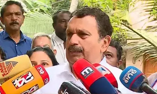 രാഹുല്‍ മാങ്കൂട്ടത്തിലിന് പാര്‍ട്ടി നേതാക്കളോടൊപ്പം വേദി പങ്കിടാനോ,  പാര്‍ട്ടി നടപടി ക്രമങ്ങളില്‍ പങ്കെടുക്കാനോ അവകാശമില്ല; രാഹുലിനെതിരായ ആരോപണങ്ങളില്‍ അന്വേഷണം നടക്കുകയാണ്; കെ സുധാകരനെ തള്ളി കെ മുരളീധരന്‍