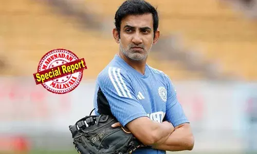 രോഹിതിനെയും കോലിയെയും അശ്വിനെയും പുകച്ചു പുറത്താക്കി;   ഓള്‍റൗണ്ടര്‍മാരെ കുത്തിനിറച്ചും ബാറ്റിങ് ഓര്‍ഡര്‍  മാറ്റിയും പരീക്ഷണങ്ങള്‍; കളിച്ച 18 ടെസ്റ്റുകളില്‍ 10ലും തോറ്റു; ഗുവാഹട്ടിയില്‍ ദക്ഷിണാഫ്രിക്കയ്ക്ക് എതിരെ റണ്‍സ് അടിസ്ഥാനത്തിലെ ഏറ്റവും വലിയ തോല്‍വി നേരിട്ടതോടെ ഗംഭീര്‍ പടിക്ക് പുറത്തേക്ക്; ഇന്ത്യന്‍ ടീമിന്റെ പരിശീലക സ്ഥാനം ഒഴിഞ്ഞേക്കും?