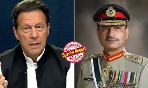 ഇമ്രാന്‍ ഖാന്‍ ജയിലില്‍ വച്ച് കൊല്ലപ്പെട്ടു? അസിം മുനീര്‍ ജയിലില്‍ തന്നെ കൈകാര്യം ചെയ്യാന്‍ ആളെ വച്ചിട്ടുണ്ടെന്ന ഇമ്രാന്റ മുന്നറിയിപ്പ് ഓര്‍ത്തെടുത്ത പിടിഐ പ്രവര്‍ത്തകര്‍ പ്രക്ഷോഭത്തില്‍; മുന്‍പ്രധാനമന്ത്രിയെ കാണാന്‍ സഹോദരിമാരെ ഒരുമാസമായി അനുവദിക്കുന്നില്ലെന്നും ആക്ഷേപം; ഇമ്രാന്‍ സ്‌ട്രെച്ചറില്‍ കിടക്കുന്ന വീഡിയോ ക്ലിപ്പുകളും പ്രചരിക്കുന്നു