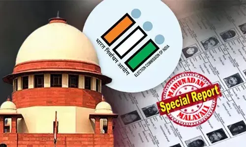 കേരളത്തിലെ എസ്‌ഐആര്‍ സംസ്ഥാന തിരഞ്ഞെടുപ്പ് കമ്മിഷന്റെ പ്രവര്‍ത്തനത്തെ ബാധിച്ചിട്ടില്ല; 90 ശതമാനം ഫോമുകളും വിതരണം ചെയ്തു; തിരികെ ലഭിച്ച ഫോമുകളില്‍ 50 ശതമാനം ഡിജിറ്റൈസ് ചെയ്തു;  എസ്‌ഐആര്‍ നടപടികള്‍ നീട്ടിവെക്കരുതെന്ന് കേന്ദ്ര തിരഞ്ഞെടുപ്പ് കമ്മീഷന്‍ സുപ്രിംകോടതിയില്‍