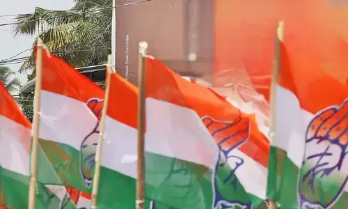 എട്ട് വിമത സ്ഥാനാര്‍ഥികളെ പുറത്താക്കി കോണ്‍ഗ്രസ്