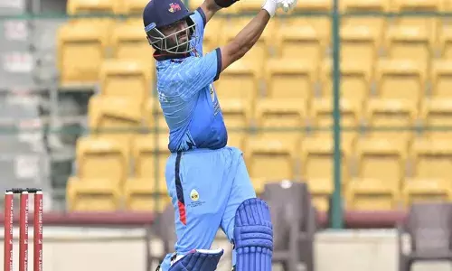 വെടിക്കെട്ട് ഫിഫ്‌റ്റിയുമായി അജിങ്ക്യ രഹാനെ; സയ്യിദ് മുഷ്താഖ് അലി ട്രോഫിയിൽ മുംബൈക്ക് അനായാസ ജയം; റെയിൽവേസിനെ തകർത്തത് ഏഴ് വിക്കറ്റിന്; അഷുതോഷ് ശർമ്മയുടെ അർദ്ധസെഞ്ചുറി പാഴായി