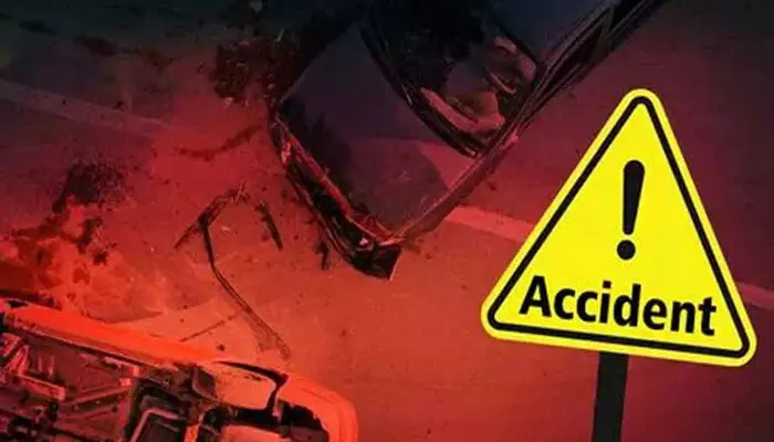 മലപ്പുറത്ത് ലോറികള് കൂട്ടിയിടിച്ച് അപകടം; ഒരാള്ക്ക് ദാരുണാന്ത്യം: ഗുരുതര പരിക്കേറ്റ രണ്ടു പേര് ആശുപത്രിയില് മലപ്പുറത്ത് ലോറികള് കൂട്ടിയിടിച്ച് അപകടം; ഒരാള്ക്ക് ദാരുണാന്ത്യം: ഗുരുതര പരിക്കേറ്റ രണ്ടു പേര് ആശുപത്രിയില്