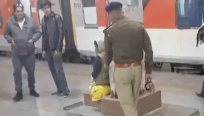 പുറപ്പെടാൻ മിനിറ്റുകൾ ബാക്കി; പെട്ടെന്ന് ട്രെയിനിൽ പോലീസും ഡോ​ഗ് സ്ക്വാഡും ഇരച്ചെത്തി; വൈകിയത് രണ്ട് മണിക്കൂറോളം; അജ്മേർ ദാദർ എക്സ്പ്രസിൽ സംഭവിച്ചത്