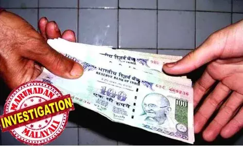 ഇത്രയൊക്കെയായിട്ടും മതിയായില്ല; ദേവസ്വം ബോര്‍ഡ് സബ്ഗ്രൂപ്പ് ഓഫീസര്‍ ഭക്തനോട് കൈക്കൂലി ആവശ്യപ്പെട്ടത് നിര്‍ബന്ധമായി; ഗൂഗിള്‍ പേ നമ്പര്‍ പോലും കൊടുത്ത ധൈര്യം; ഒടുവില്‍ വിജിലന്‍സ് പൊക്കിയത് 5000 രൂപ കൈക്കൂലിയുമായി