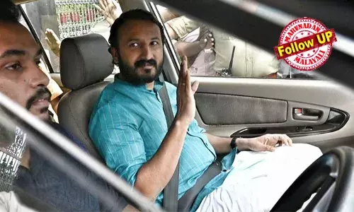 രാഹുല്‍ മാങ്കൂട്ടത്തില്‍ എവിടെ? എംഎല്‍എ ഓഫീസ് പൂട്ടിയ നിലയില്‍; ഫോണും സ്വിച്ച് ഓഫ്; മുന്‍കൂര്‍ ജാമ്യാപേക്ഷ നല്‍കാന്‍ നീക്കം; ഹൈക്കോടതി അഭിഭാഷകരുമായി ചര്‍ച്ച; വി.ഡി. സതീശന്‍ മൗനത്തില്‍; ന്യായീകരിച്ച് അടൂര്‍ പ്രകാശ്; അതിജീവിതയെ കുറ്റപ്പെടുത്തി ദീപാദാസ് മുന്‍ഷി; രാജി ആവശ്യപ്പെട്ട് സിപിഎം; പരാതിക്കാരിയുടെ മൊഴി ഉടന്‍ രേഖപ്പെടുത്തും; ഇന്നുതന്നെ കേസെടുക്കും