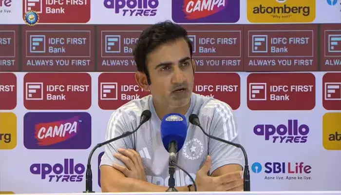 പിച്ച് തയാറാക്കിയത് ടീം മാനേജ്മെന്‍റിന്‍റെ നിര്‍ദേശപ്രകാരം; മികച്ച പ്രകടനം പുറത്തെടുത്തില്ലെങ്കില്‍ ഇങ്ങനെയൊക്കെ സംഭവിക്കും; പ്രസ്താവനയില്‍ ബിസിസിഐക്ക് അതൃപ്തി; ഗംഭീറിനെതിരെ തല്‍ക്കാലം  നടപടിയുമുണ്ടാകില്ല