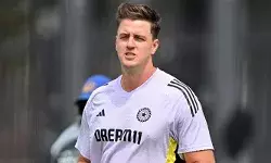 ശുഭ്മാൻ ഗിൽ സുഖം പ്രാപിച്ചുവരുന്നു, ശ്രേയസ് അയ്യർ മുംബൈയിൽ; പരിക്കേറ്റ താരങ്ങളുടെ അപ്‌ഡേറ്റ് പങ്കുവെച്ച് ഇന്ത്യൻ ബൗളിംഗ് പരിശീലകൻ മോര്‍ണെ മോര്‍ക്കല്‍