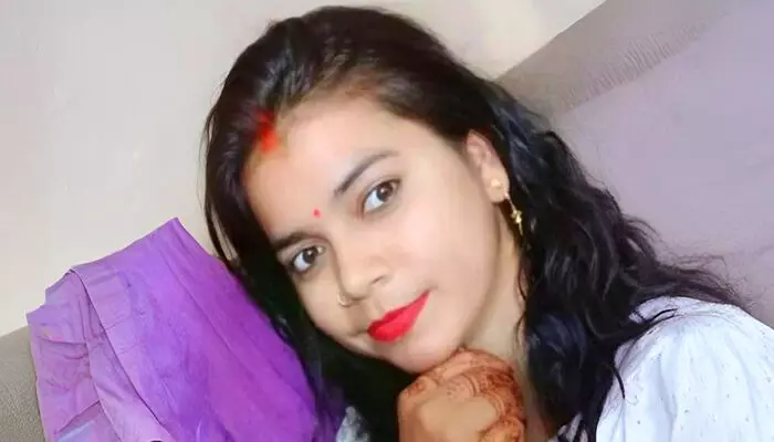 ഓടുന്ന ട്രെയിനില്‍ നിന്ന് യുവതി വീണു മരിച്ച സംഭവം കൊലപാതകം; ടിടിഇ അറസ്റ്റില്‍