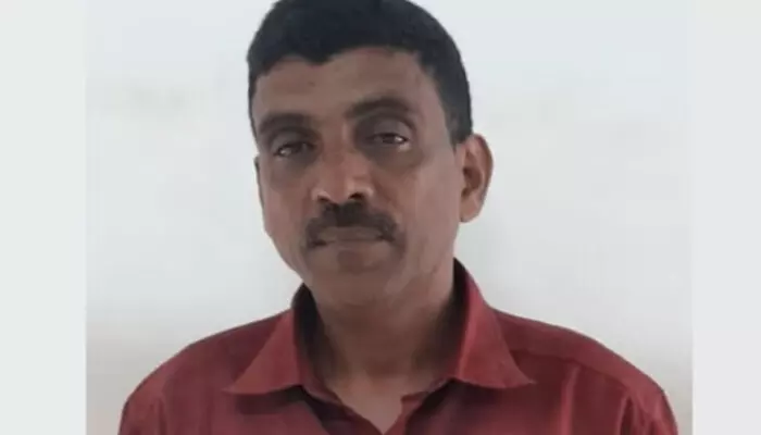 ഒപിയിലേക്ക് പോകുന്ന സ്റ്റെപ്പിൽ നോക്കി നിന്നു; മുന്നിലേക്ക് ചാടിയെത്തി മോശം പെരുമാറ്റം; പ്രായപൂർത്തിയാകാത്ത പെൺകുട്ടിയെ ഉപദ്രവിച്ച 51കാരന് ശിക്ഷ വിധിച്ച് കോടതി