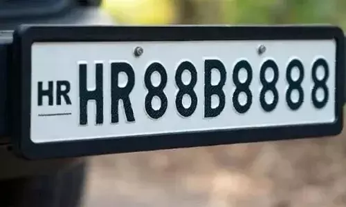 വാഹന നമ്പര്‍ ലേലത്തില്‍ റെക്കോര്‍ഡ്; ഫാന്‍സി നമ്പര്‍ സ്വന്തമാക്കാന്‍ മുടക്കിയത് 1.17 കോടി രൂപ; മോഹ നമ്പര്‍ നേടി ഹരിയാനയിലെ ബിസിനസുകാരന്‍