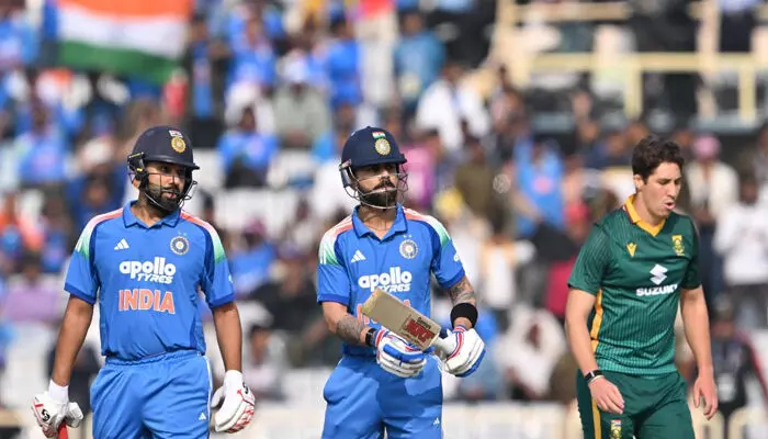 52-ാം സെഞ്ചുറിയുമായി കോഹ്ലി; രോഹിത് ശർമ്മയ്ക്കും കെ.എൽ. രാഹുലിനും ഫിഫ്റ്റി; അവസാന ഓവറുകളിൽ കസറി ജഡേജ; റാഞ്ചി ഏകദിനത്തിൽ ദക്ഷിണാഫ്രിക്കയ്ക്ക് 350 റൺസ് വിജയലക്ഷ്യം